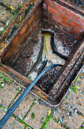 https://plumberbeechboro.com.au/uploads/2025/06/blocked-drains-644040.jpg